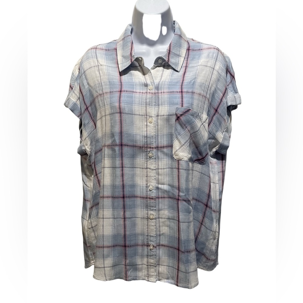 Cosmic Blue Love button down cap sleeve blouse. Size M.